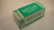 Fil de suture non résorbable 03